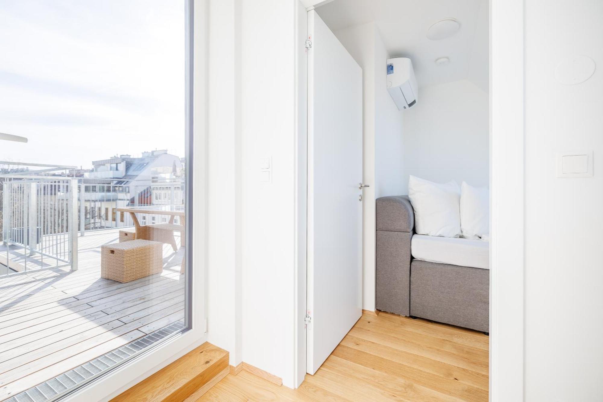 Symphony Apartments 38 - Modern Loft With Terrace And Grill In Central Location Wien Exterior foto